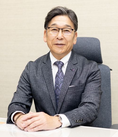 代表取締役社長  土井 健資